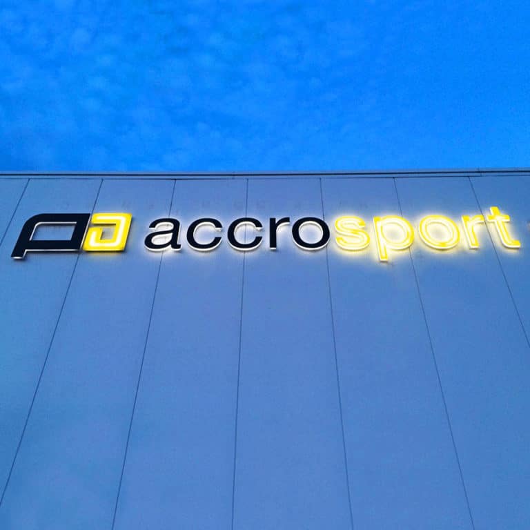 Accrosport en Normandie – Enseigne lumineuse