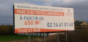 Lire la suite à propos de l’article Réalisation et pose d’un panneau de commercialisation pour Caen la Mer