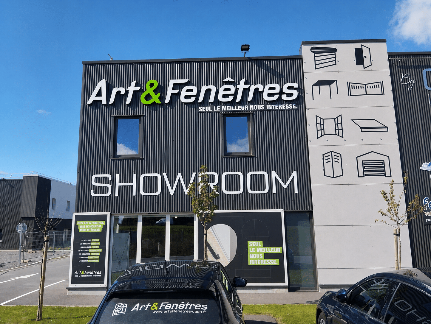 Lire la suite à propos de l’article Réalisation d’une enseigne lumineuse sur mesure pour Art & Fenêtres à Caen (Calvados – Normandie)