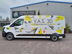 Lire la suite à propos de l’article Covering et marquage publicitaire d’un Renault Master pour V.A.S 3D à Bourguébus