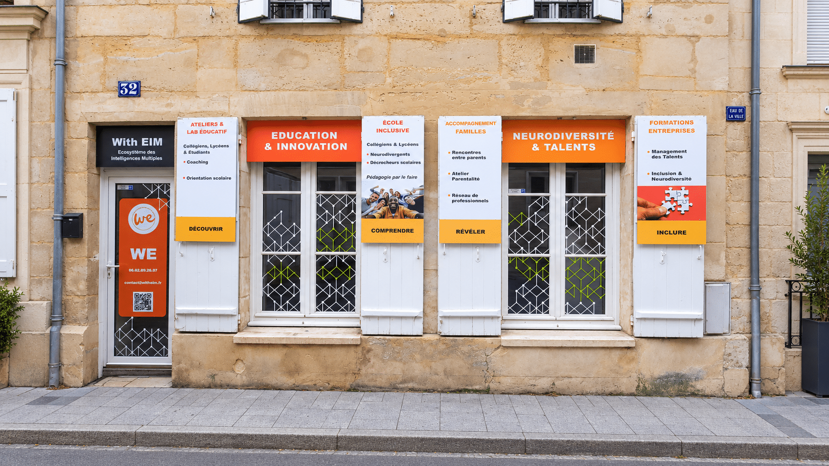 Vous consultez actuellement Signalétique extérieure et panneaux en aluminium pour With EIM à Caen